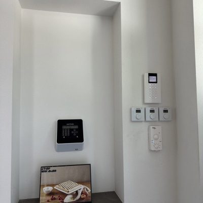 timbratore e altri dispositivi a parete